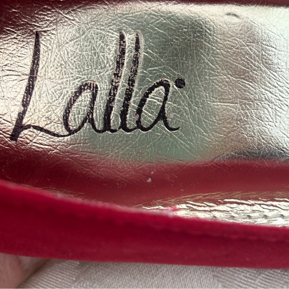 NWOT Lalla Red Velvet Rose Accent Flats, Size 7 - Picture 8 of 9